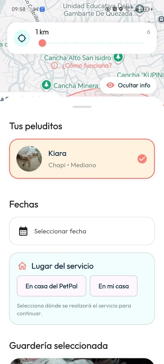 Guardería con peludito seleccionado, selector de fecha y opciones de lugar del servicio.